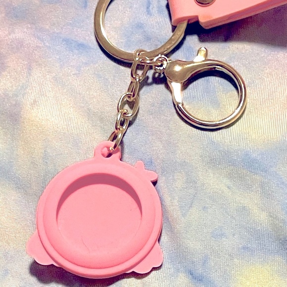 Little Twin Stars Air Tag Holder New - Picture 5 of 8